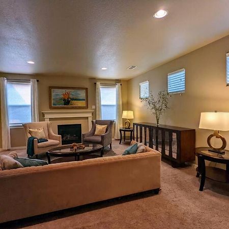 Spacious 3-Bedroom Home With Outdoor Space Eugene Bagian luar foto